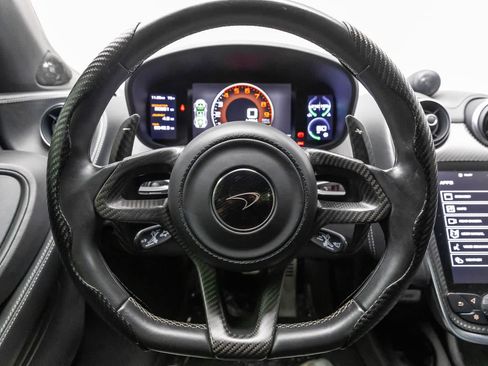 Used 2017 McLaren 570S Coupe RWD image 13