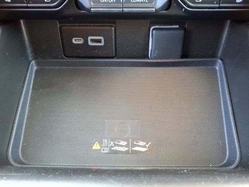 Used 2023 Chevrolet Tahoe LT AWD/4WD image 19