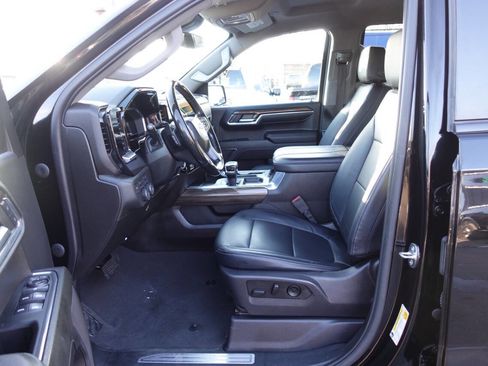 Used 2024 Chevrolet Silverado 1500 RST image 18