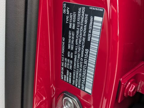 New 2026 Porsche Macan image 28