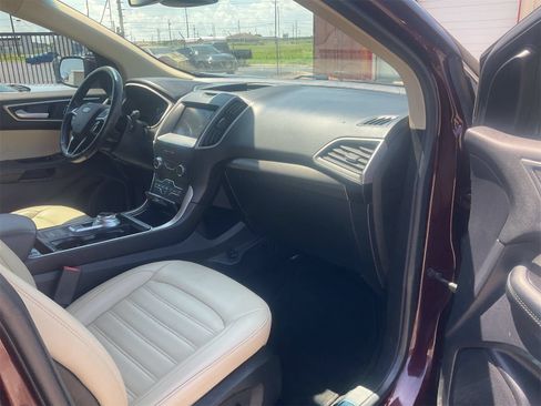 Used 2020 Ford Edge SEL w/ Convenience Package FWD image 11