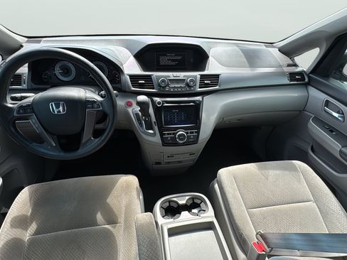 Used 2016 Honda Odyssey SE image 30