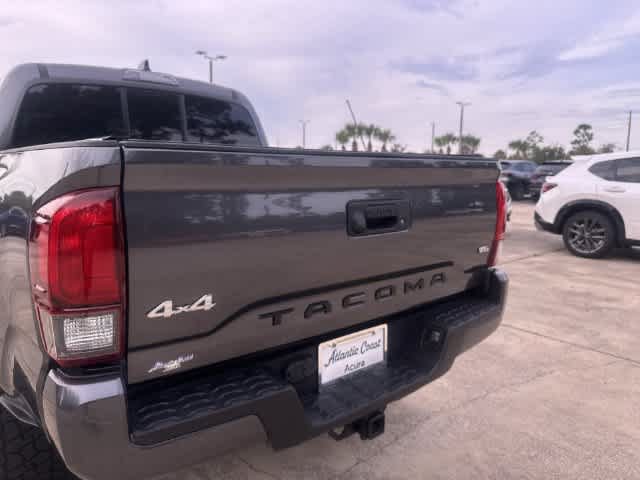 Used 2022 Toyota Tacoma SR AWD/4WD image 19