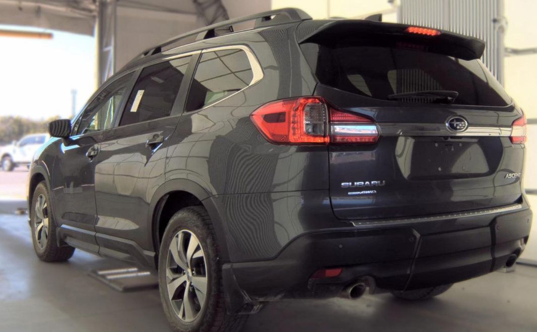 Used 2019 Subaru Ascent Premium AWD/4WD image 4