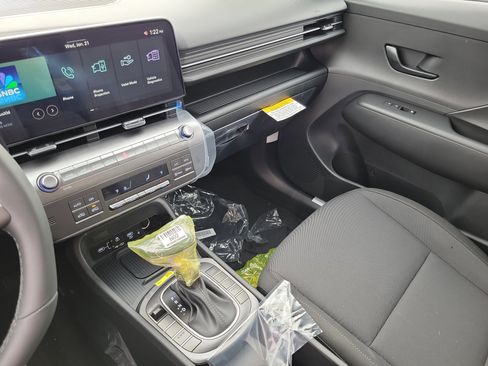 Used 2026 Hyundai Kona SEL Sport FWD image 13