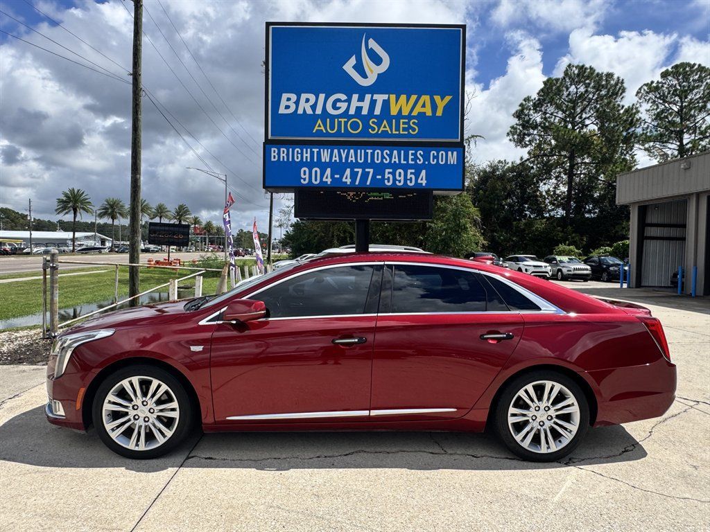 Used 2018 Cadillac XTS Luxury FWD image 2