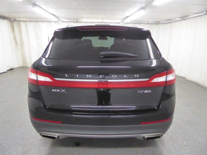 Used 2016 Lincoln MKX Reserve w/ Luxury Package AWD/4WD image 6