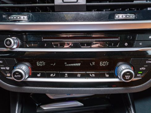 Used 2018 BMW X3 M40i image 24