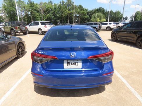 Used 2022 Honda Civic EX image 11