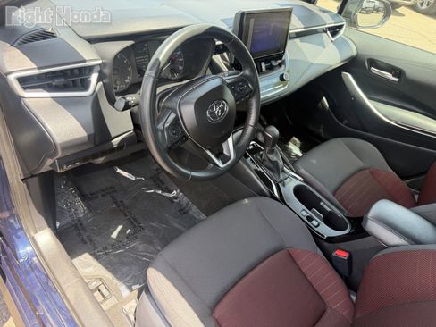 Used 2025 Toyota Corolla SE FWD image 15