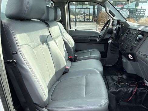 Used 2015 Ford F550 2WD Regular Cab Super Duty image 20