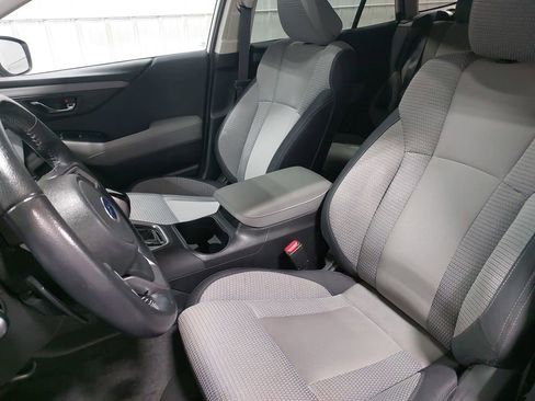 Used 2023 Subaru Outback Premium image 15