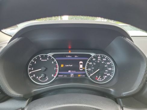 Used 2024 Nissan Sentra SV FWD image 16