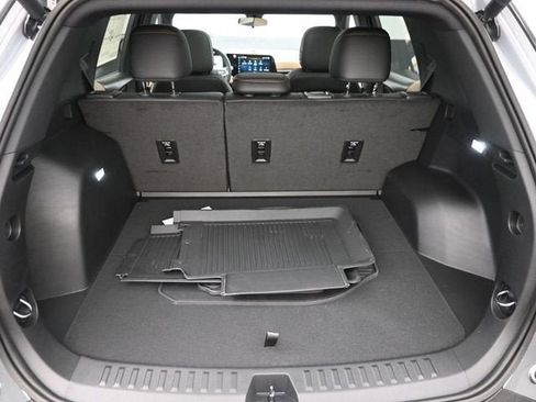 New 2026 Chevrolet Equinox ACTIV w/ Convenience Package III AWD/4WD image 34
