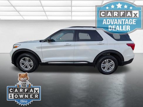 Used 2024 Ford Explorer XLT AWD/4WD image 25