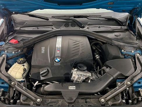 Used 2018 BMW M2 image 13