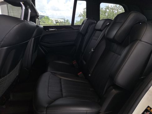 Used 2018 Mercedes-Benz GLS 450 4MATIC image 9