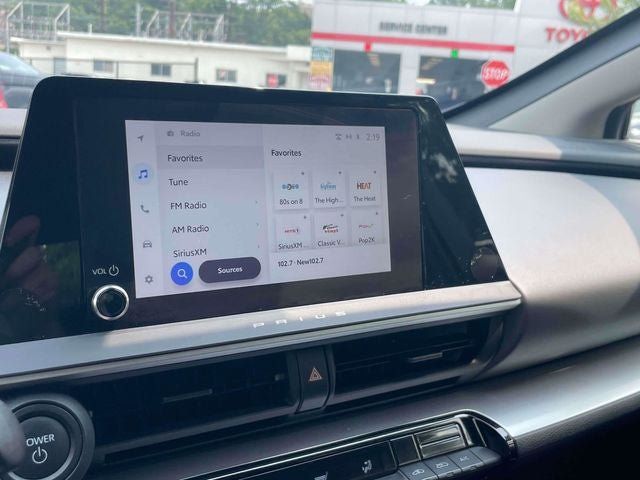 Certified 2025 Toyota Prius FWD image 29
