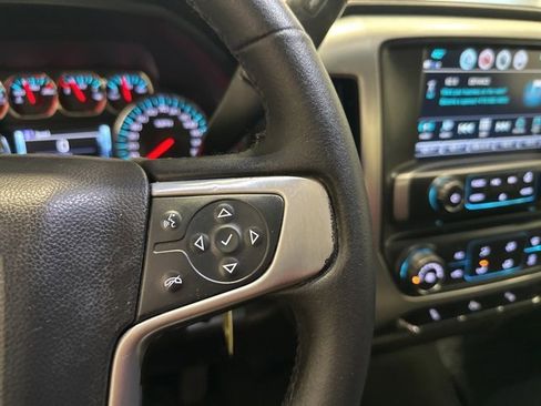 Used 2018 GMC Sierra 1500 SLE w/ SLE Preferred Package image 14