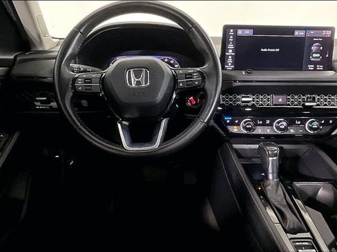 Used 2024 Honda Accord Touring image 6