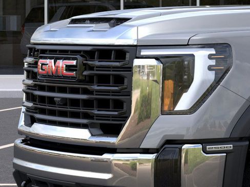 New 2025 GMC Sierra 2500 Pro w/ Convenience Package image 13