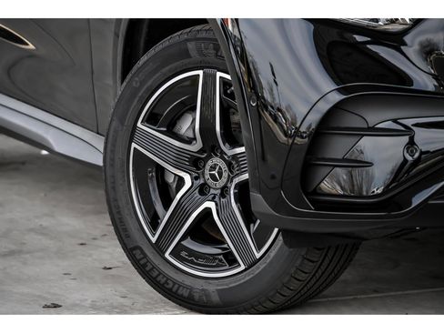 New 2026 Mercedes-Benz GLC 300 4MATIC image 3