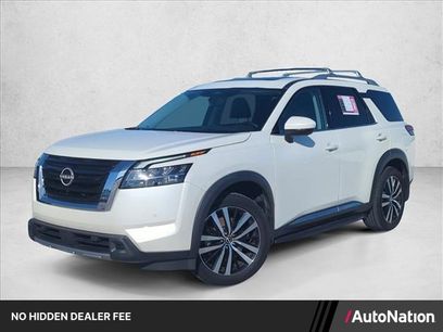 Used 2024 Nissan Pathfinder Platinum w/ Cargo Package