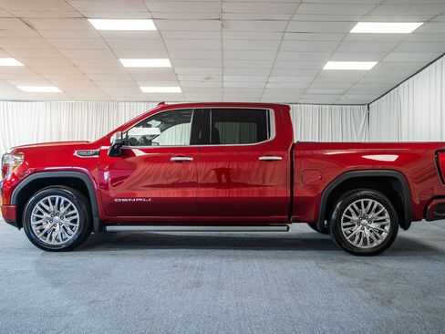 Used 2019 GMC Sierra 1500 Denali w/ Denali Ultimate Package AWD/4WD image 4
