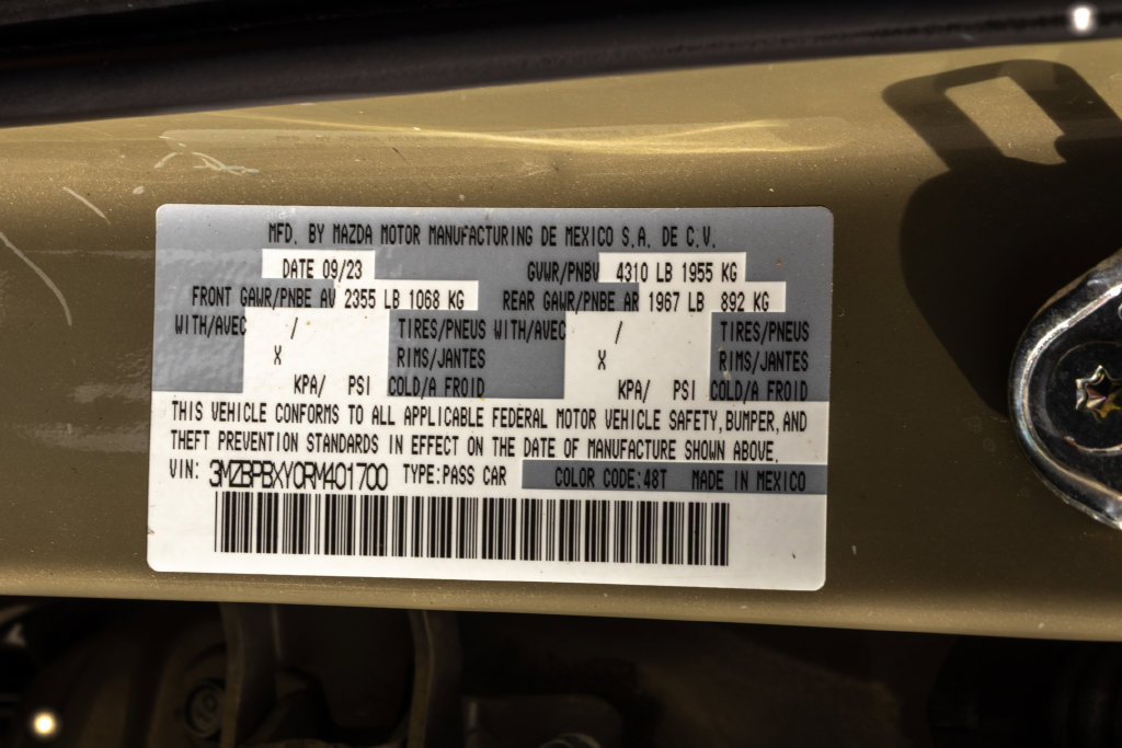 Used 2024 MAZDA MAZDA3 Carbon AWD/4WD image 38