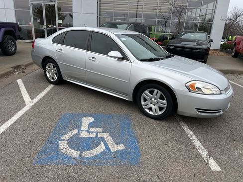 Used 2016 Chevrolet Impala LT image 37