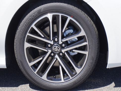 New 2026 Toyota Camry XLE FWD image 4