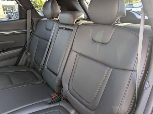 Used 2023 Hyundai Tucson Limited image 15