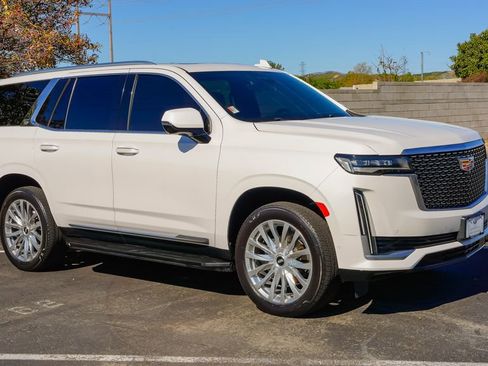 Certified 2021 Cadillac Escalade Premium Luxury image 6