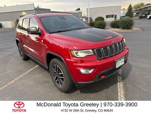 Used 2021 Jeep Grand Cherokee Trailhawk w/ Trailhawk Luxury Group AWD/4WD image 3