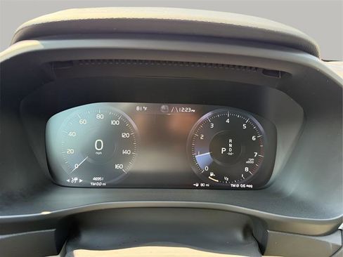 Used 2019 Volvo XC40 T5 Momentum image 51