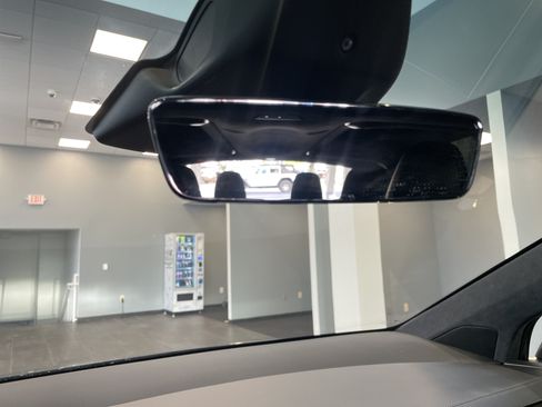 Used 2023 Tesla Model X AWD/4WD image 30