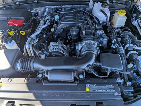 New 2025 Jeep Gladiator Sport image 31