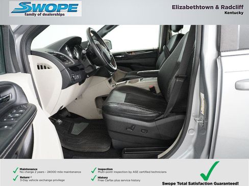 Used 2019 Dodge Grand Caravan SXT image 13