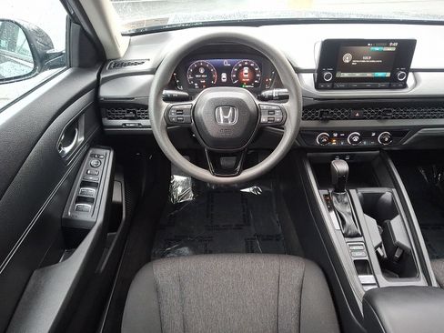 Certified 2025 Honda Accord LX image 12