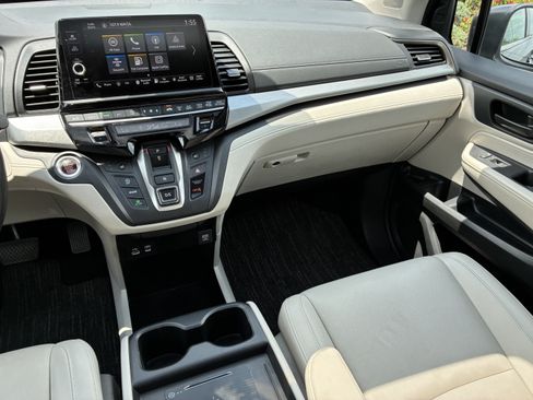 Used 2025 Honda Odyssey EX-L image 18