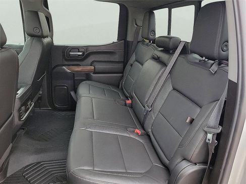 Used 2021 Chevrolet Silverado 1500 LT Trail Boss w/ Convenience Package II image 13