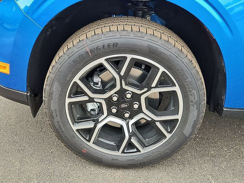 New 2026 Ford Maverick Lariat w/ 4K Tow Package image 17