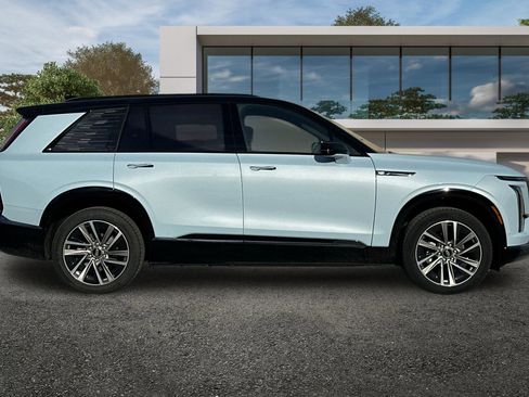 New 2026 Cadillac Vistiq Sport w/ LPO, Floor Liner Package image 3