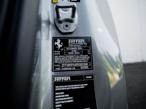 Certified 2024 Ferrari Roma Spider image 34