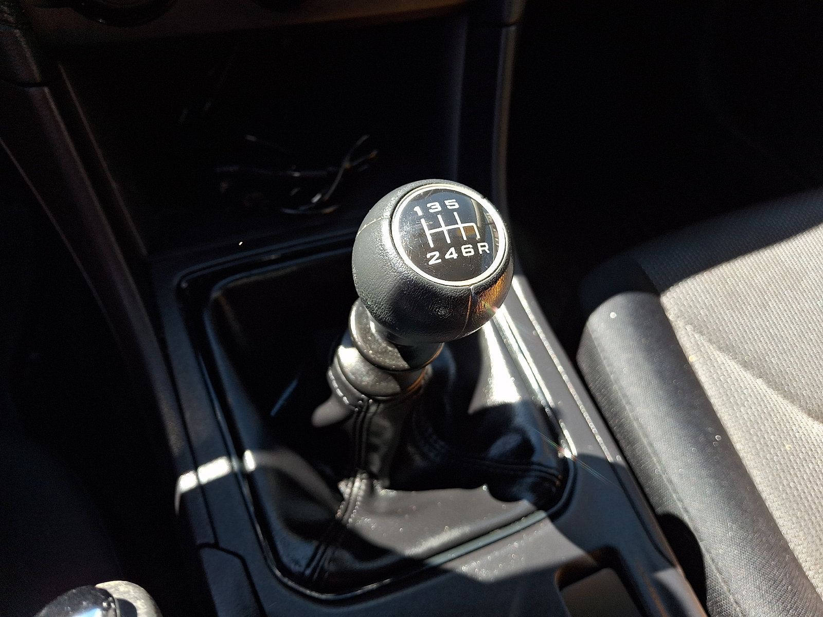 Used 2018 Subaru Crosstrek 2.0i AWD/4WD image 15