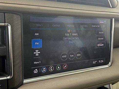 Used 2021 GMC Yukon Denali w/ Denali Premium Package image 19