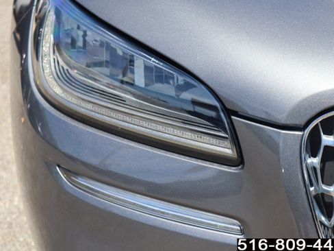 Used 2022 Lincoln Corsair AWD w/ Premium Package image 12