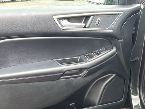 Certified 2024 Ford Edge SEL w/ Convenience Package image 9