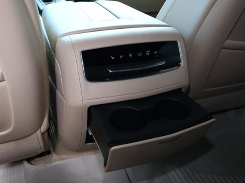 Used 2024 Cadillac Escalade ESV Premium Luxury w/ Performance Package AWD/4WD image 18