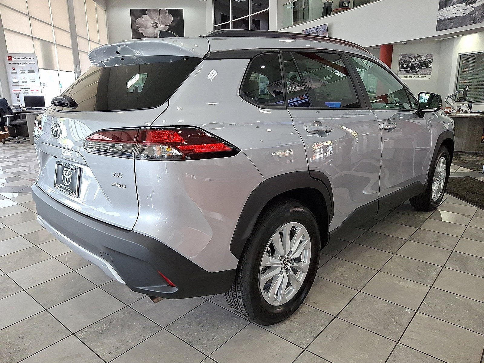 New 2026 Toyota Corolla Cross LE w/ Moonroof Package AWD/4WD image 4